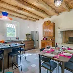 Tagini Timeless Elegance And Style - Happy Apartment Brovello-Carpugnino