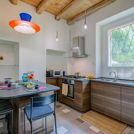 Tagini: Restored 1888 With Private Garden Vila