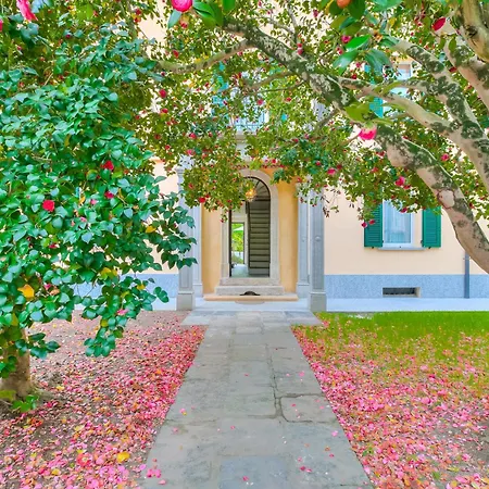 Tagini: Restored 1888 With Private Garden Vila