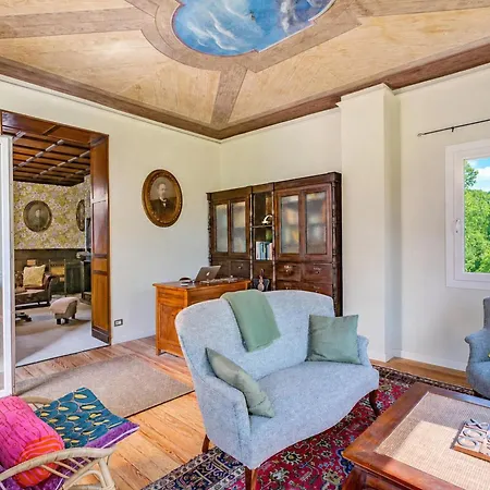 Vila Tagini: Restored 1888 With Private Garden