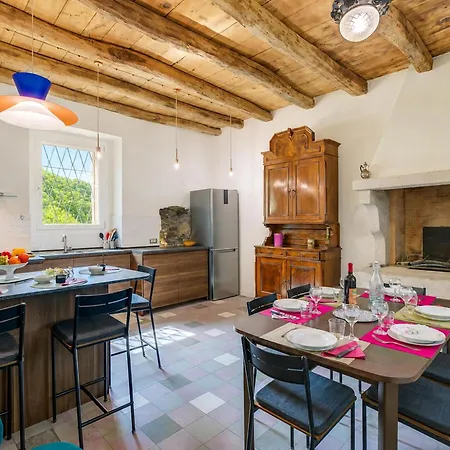 Tagini: Restored 1888 With Private Garden Vila