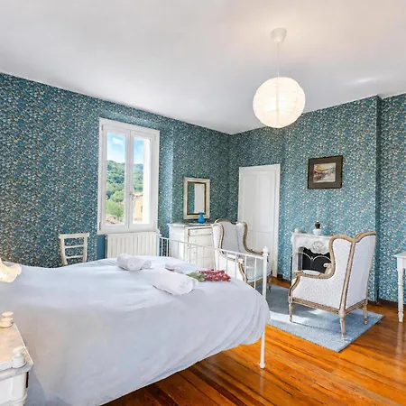Tagini: Restored 1888 With Private Garden